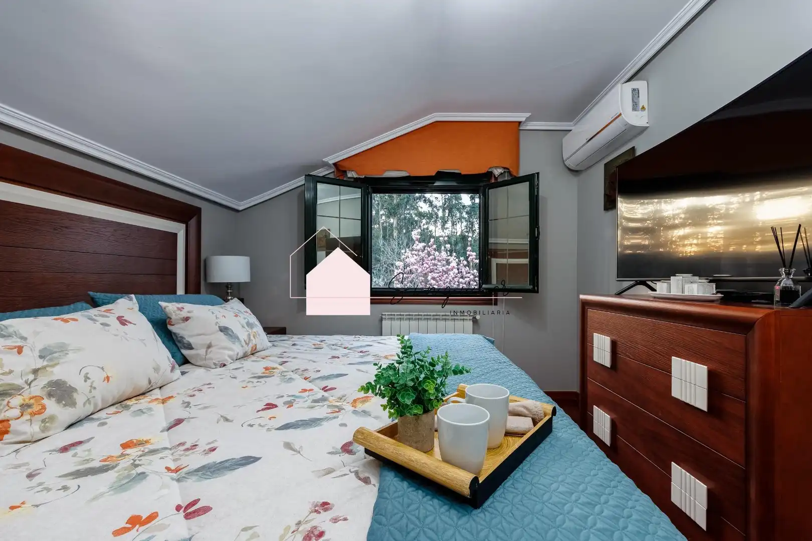 Schlafzimmer von Haus oder Chalet zum Verkauf in Tui mit Heizung, Abstellraum und Schwimmbad
