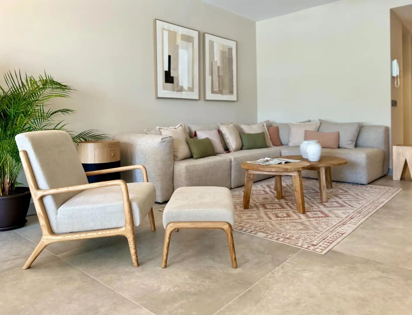Living room of Apartments for sale in Marbella  with Air Conditioner, Heating and Private garden