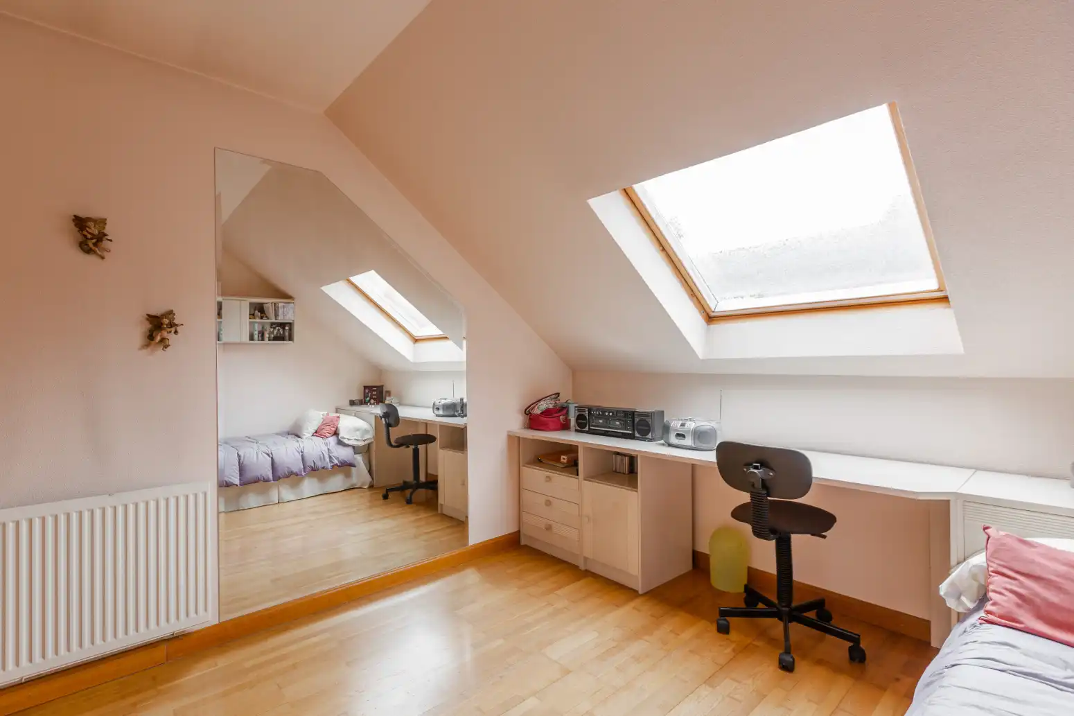 Habitación de Casa adosada en venta en Barañáin / Barañain con Calefacción, Jardín privado y Parquet