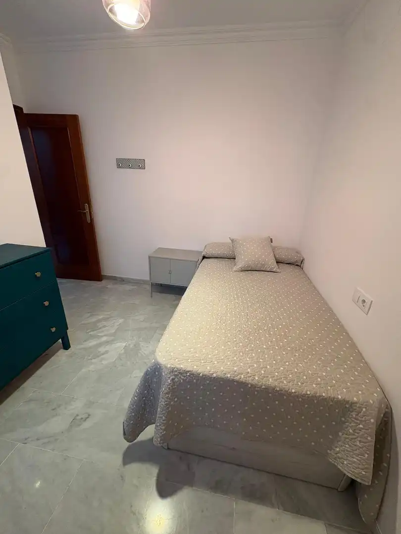 Habitación de Piso en venta en Utrera