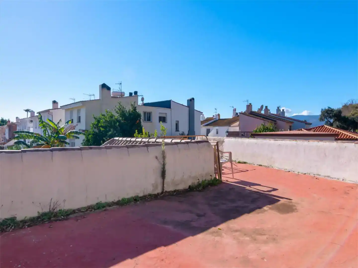 Vista exterior de Casa adosada en venda en Los Barrios