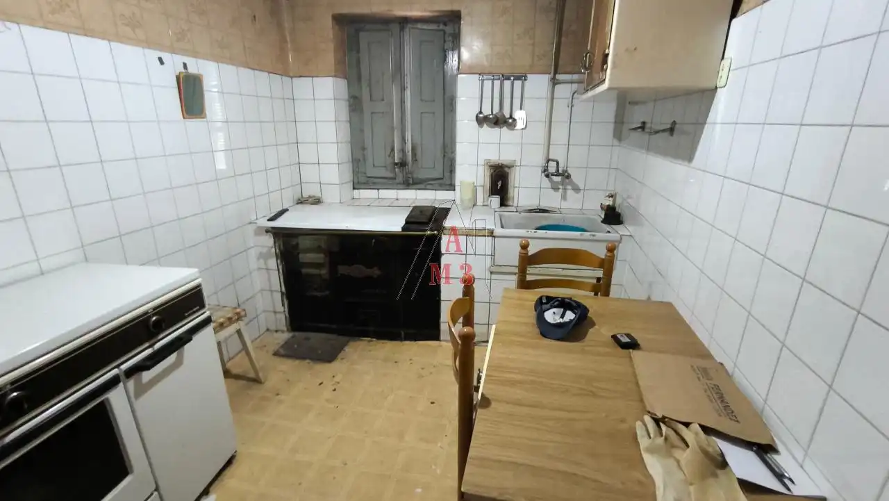 Cocina de Finca rústica en venta en Valverde de la Virgen con Jardín privado y Trastero