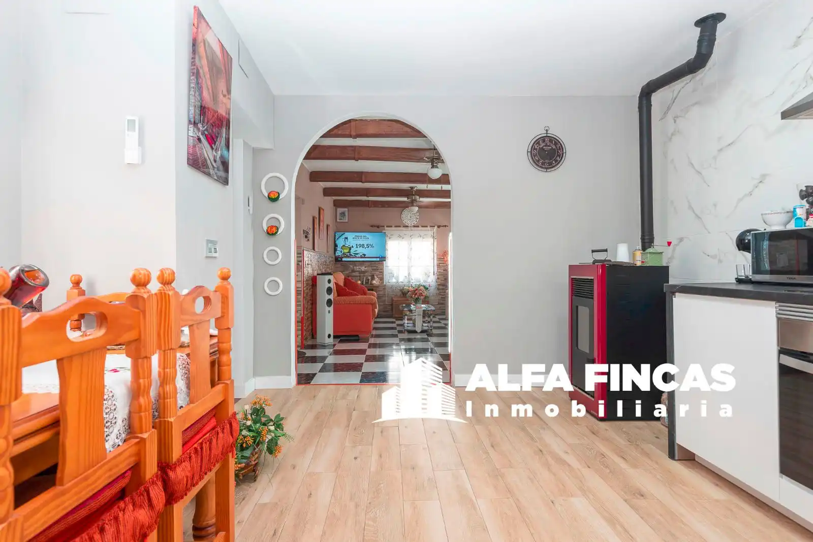 Vista exterior de Casa o chalet en venta en Vara de Rey con Aire acondicionado, Calefacción y Jardín privado