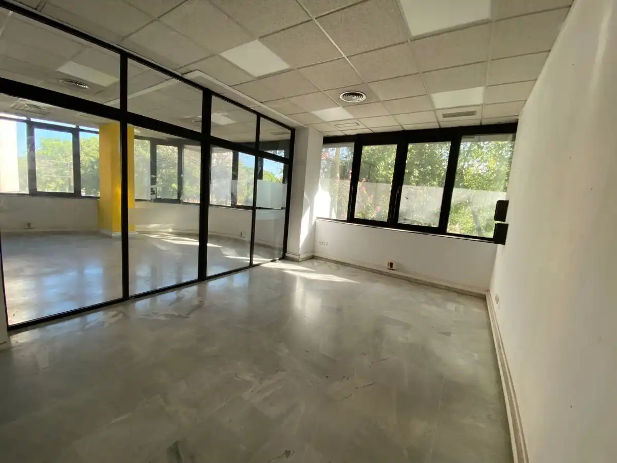 Büro zur Miete in Sevilla mit Klimaanlage