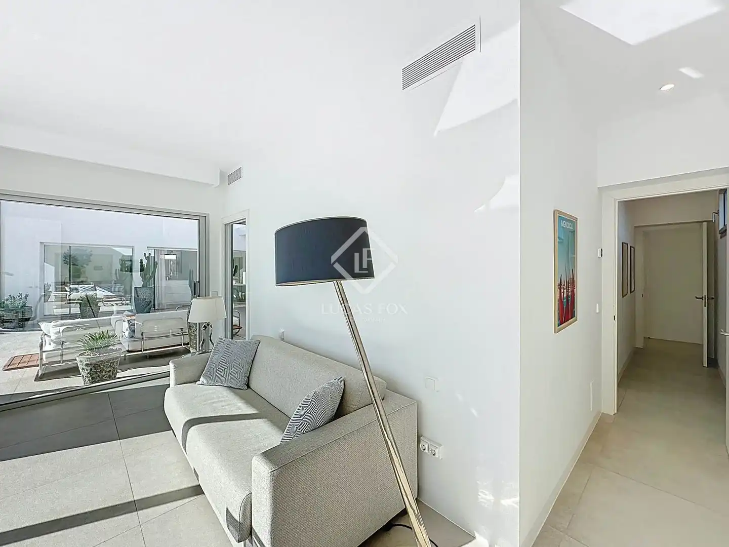 Sala d'estar de Casa o xalet en venda en Sant Lluís amb Aire condicionat, Calefacció i Jardí privat