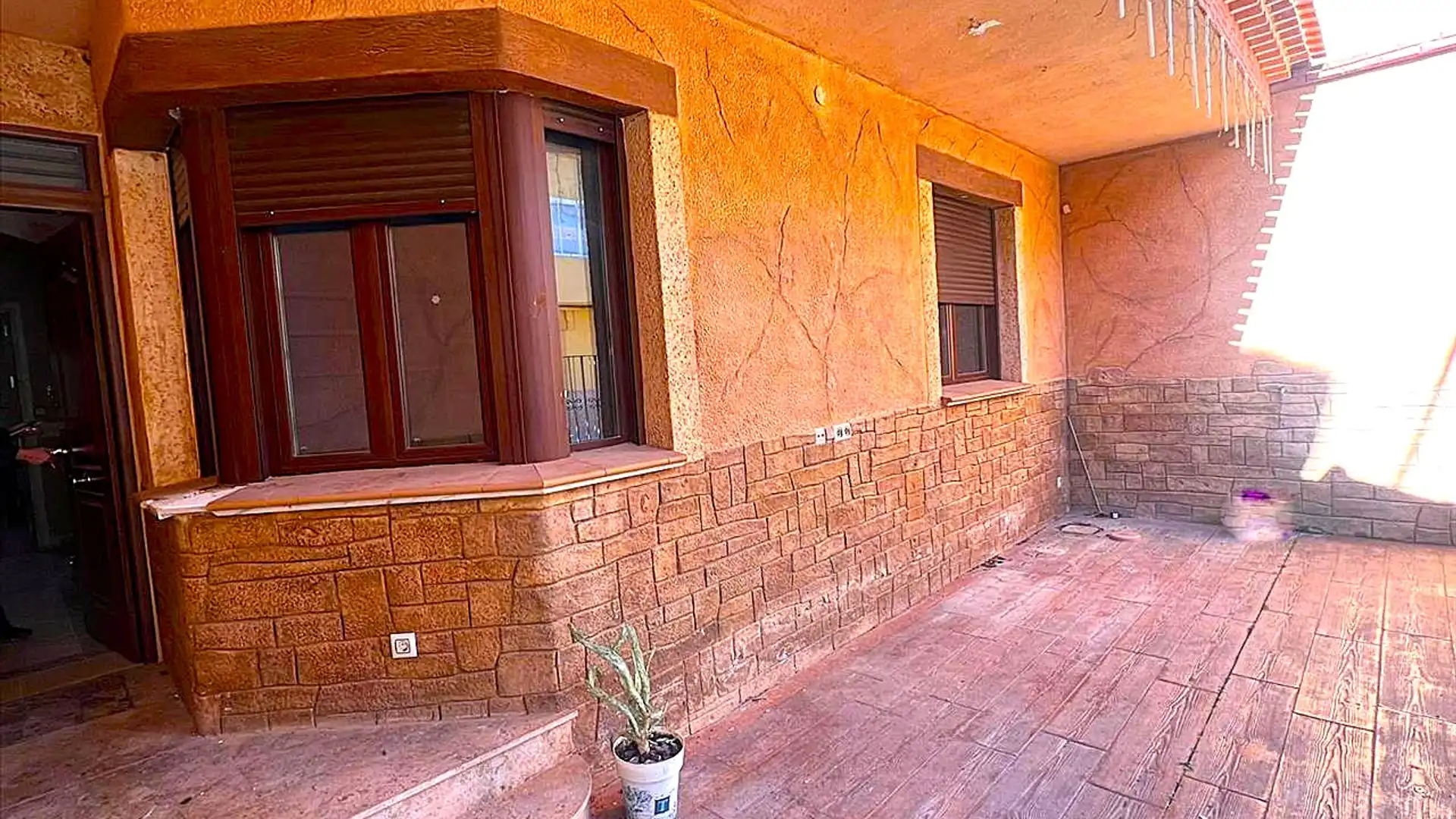 Terrassa de Casa o xalet en venda en Madrigueras amb Traster