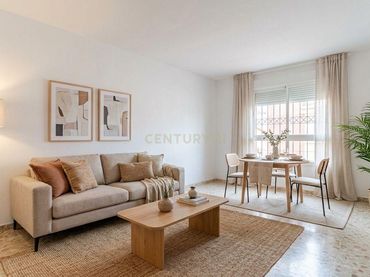 Casa amb balcó en venda a Calle Ramón y Cajal, 6, Láchar, Spain