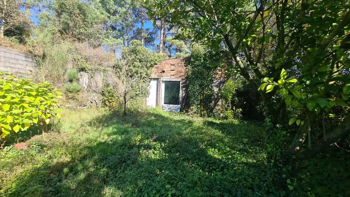 Nave industrial en venta en Boiro