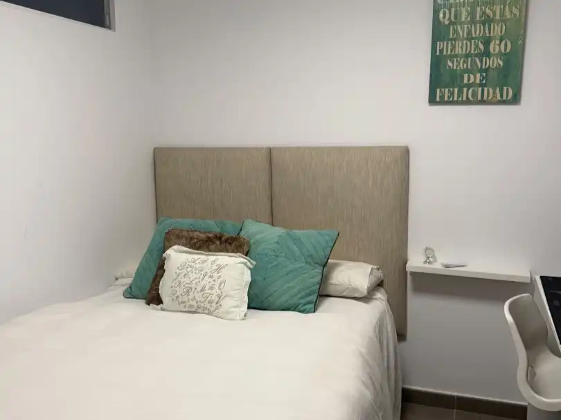 Dormitori de Apartament en venda en Marbella amb Aire condicionat