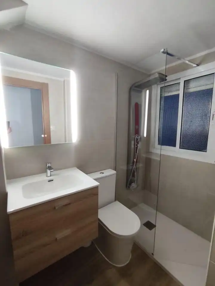 Baño de Piso en venta en Zaragoza con Aire acondicionado y Calefacción