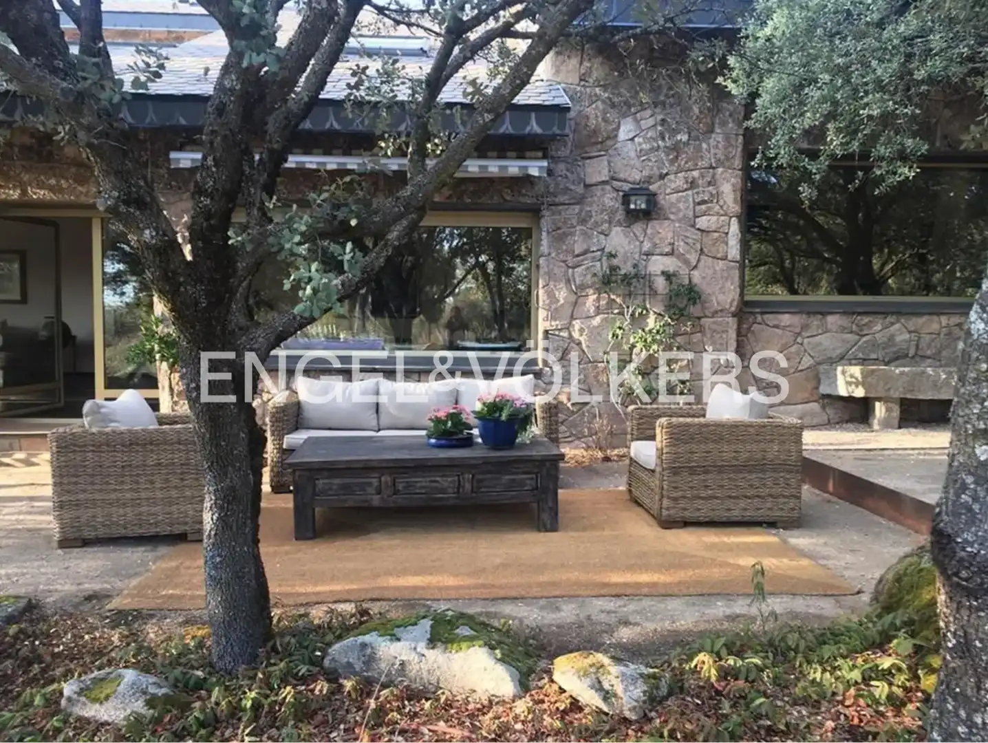 Terrassa de Finca rústica de lloguer en Alpedrete amb Aire condicionat, Calefacció i Jardí privat
