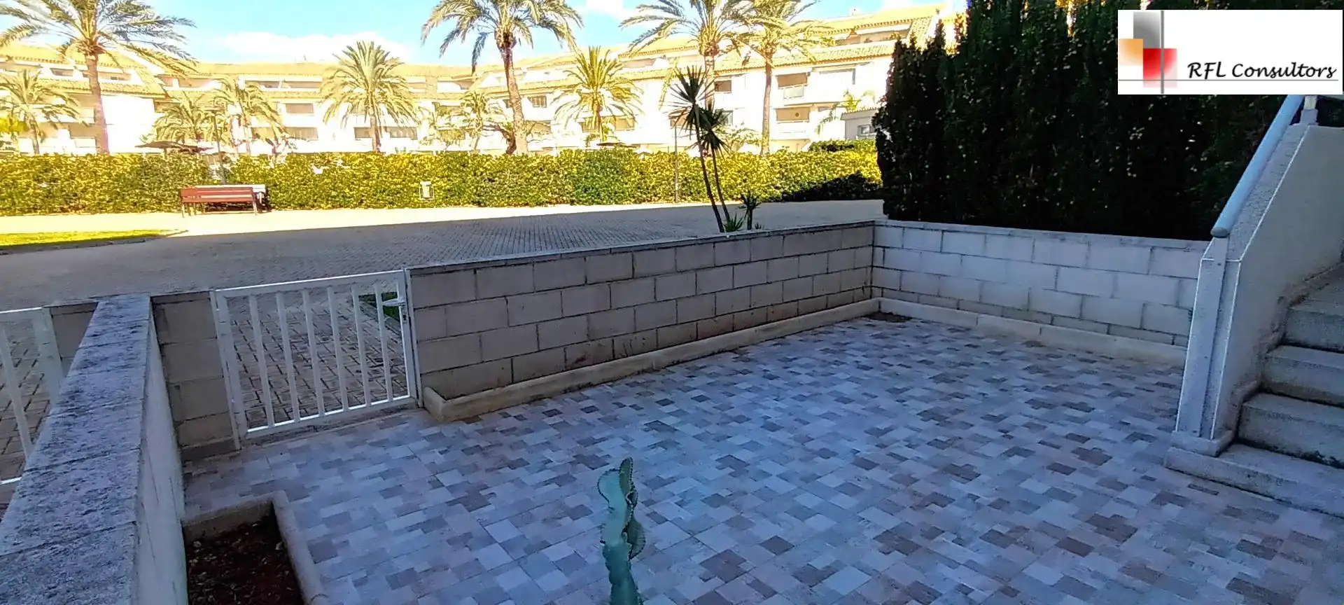 Garten von Erdgeschoss zur Miete in Torreblanca mit Privatgarten, Terrasse und Möbliert