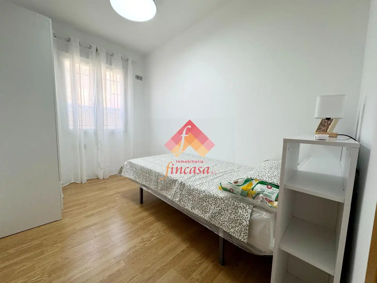 Habitación de Piso de alquiler en Ronda con Calefacción y Amueblado
