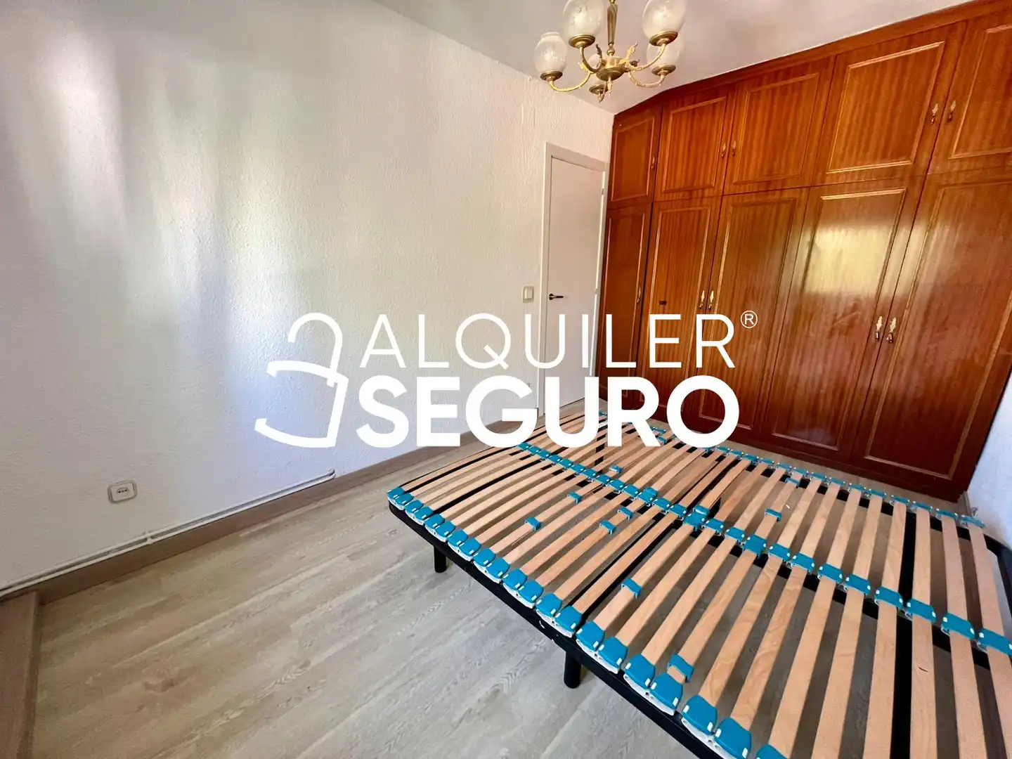 Schlafzimmer von Wohnung zur Miete in Madrid mit Klimaanlage, Heizung und Abstellraum