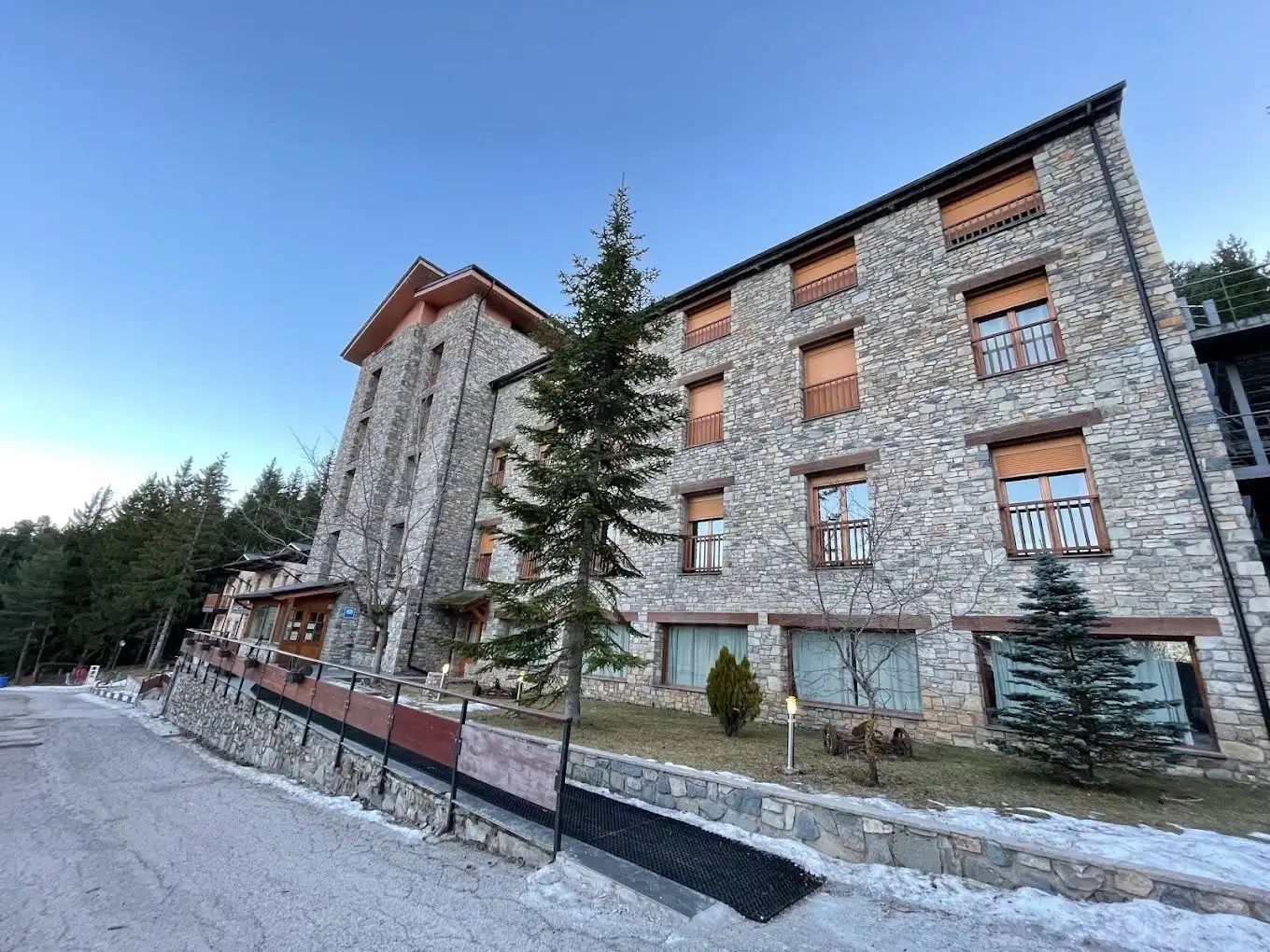 Residenziale con ascensore in vendita a La Molina