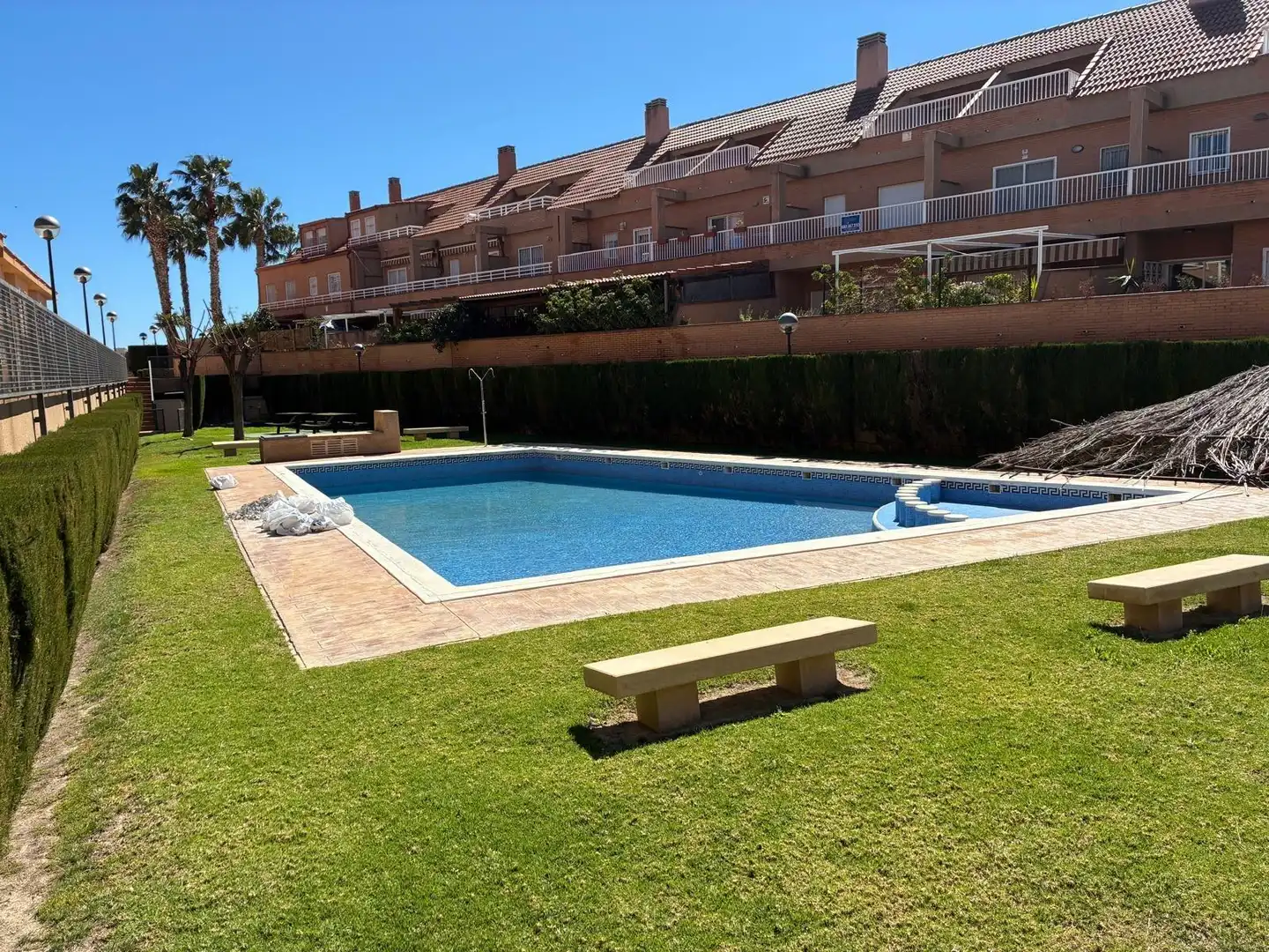 Piscina de Casa o xalet en venda en Alicante / Alacant amb Aire condicionat, Terrassa i Piscina comunitària
