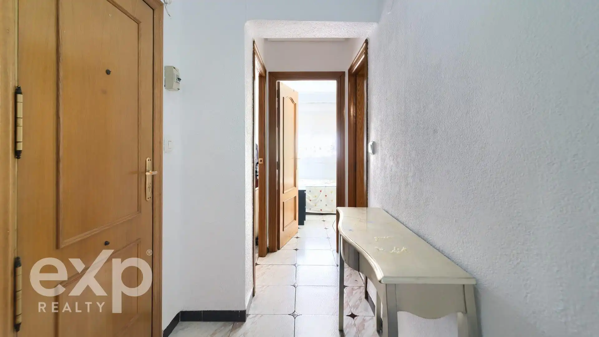 Flat for sale in Valencia  with Air Conditioner, Heating and Terrace