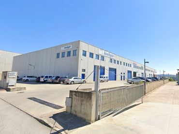 Nau industrial en venda a Avinguda Mas Vilà
