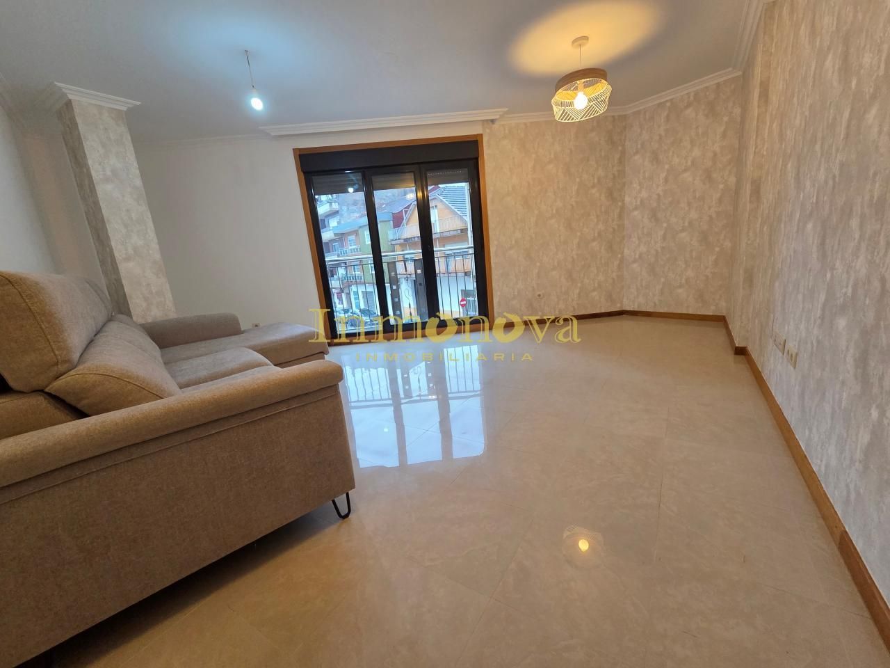 Living room of Flat for sale in Ponteareas  with Heating, Storage room and Furnished
