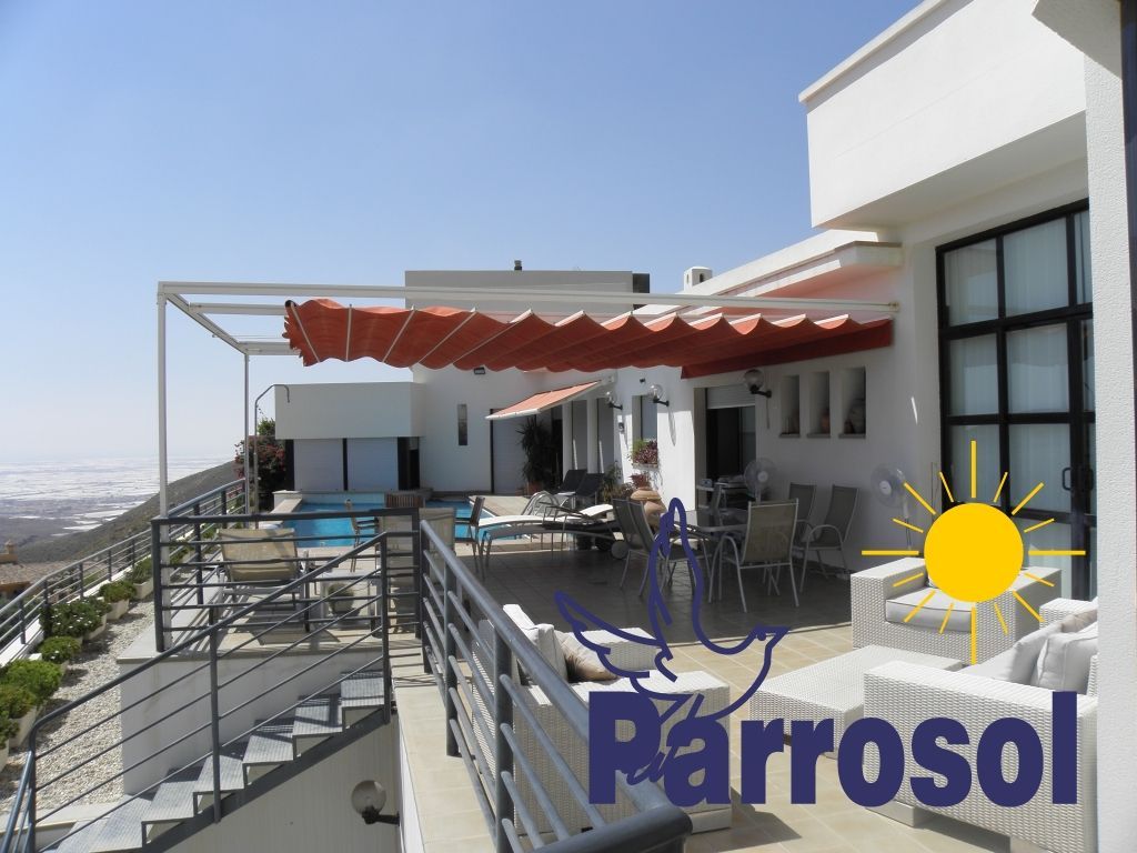 Terrassa de Casa o xalet en venda en Vícar amb Aire condicionat, Jardí privat i Terrassa