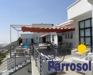 Terrassa de Casa o xalet en venda en Vícar amb Aire condicionat, Terrassa i Piscina