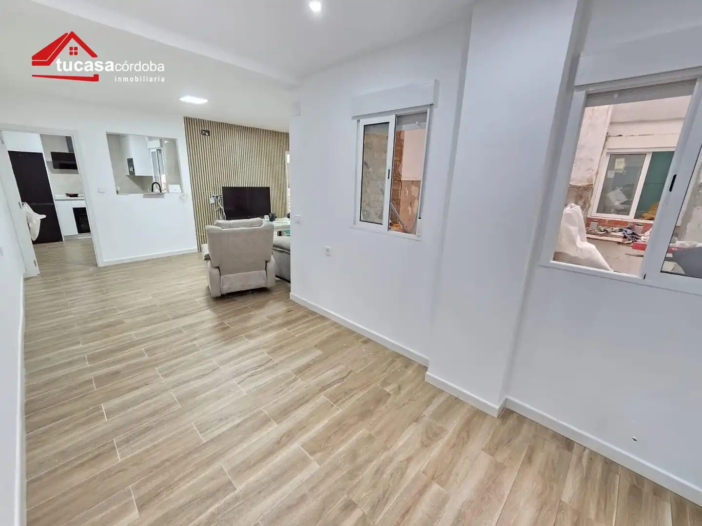 Ground floor for sale in Córdoba  with Storage room