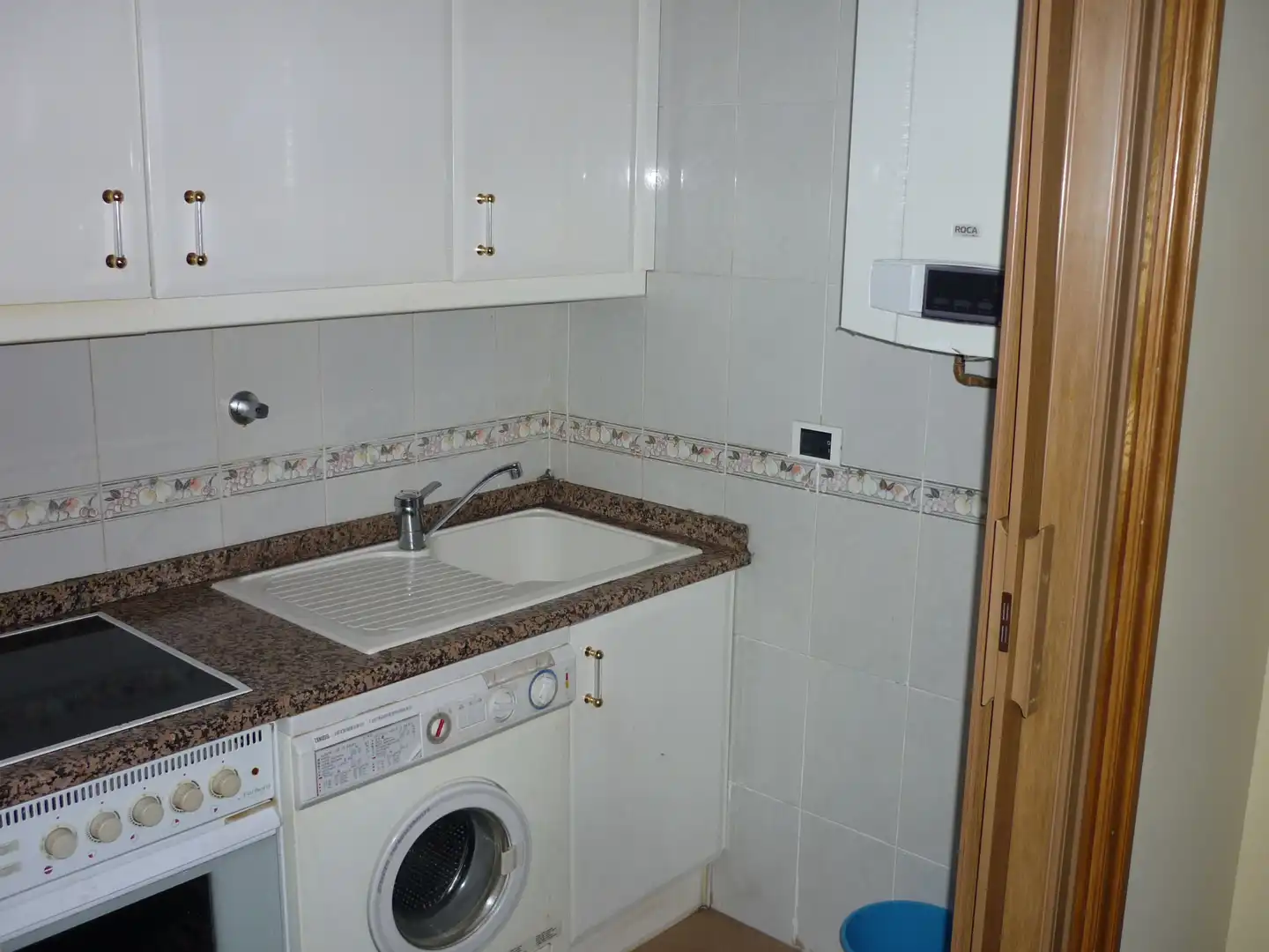 Cocina de Piso de alquiler en Zaragoza con Calefacción, Amueblado y Lavadora