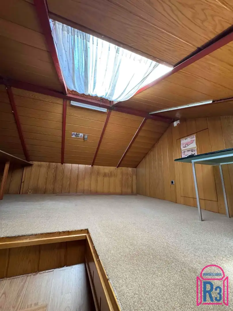 Casa o xalet en venda en León Capital  amb Calefacció, Terrassa i Traster