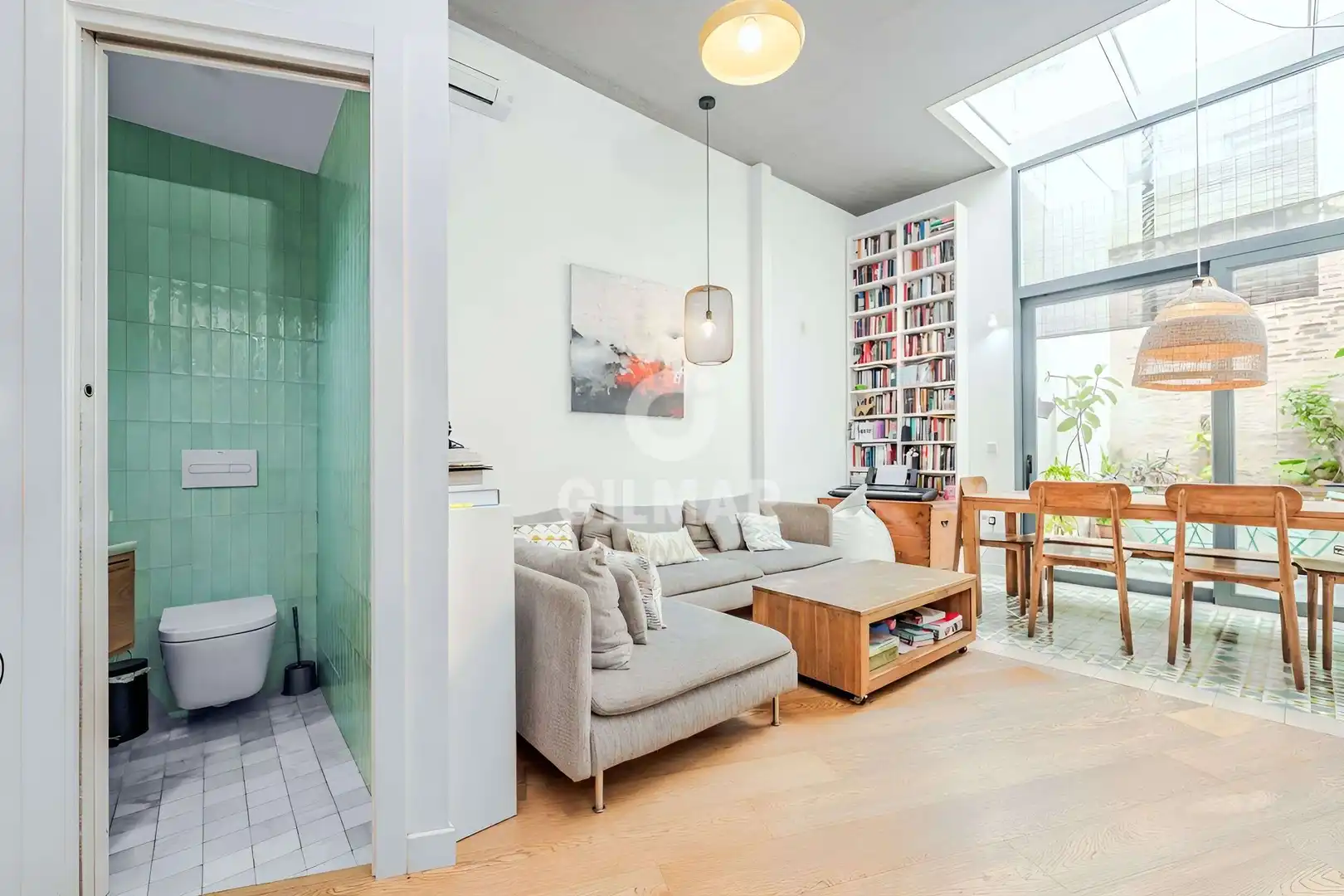 Sala de estar de Casa adosada en venta en Sevilla con Calefacción y Piscina
