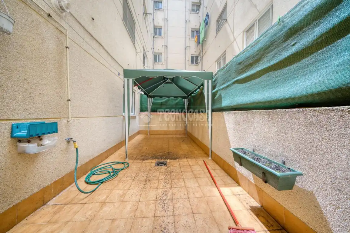 Terraza de Piso en venta en Laguna de Duero con Calefacción y Terraza