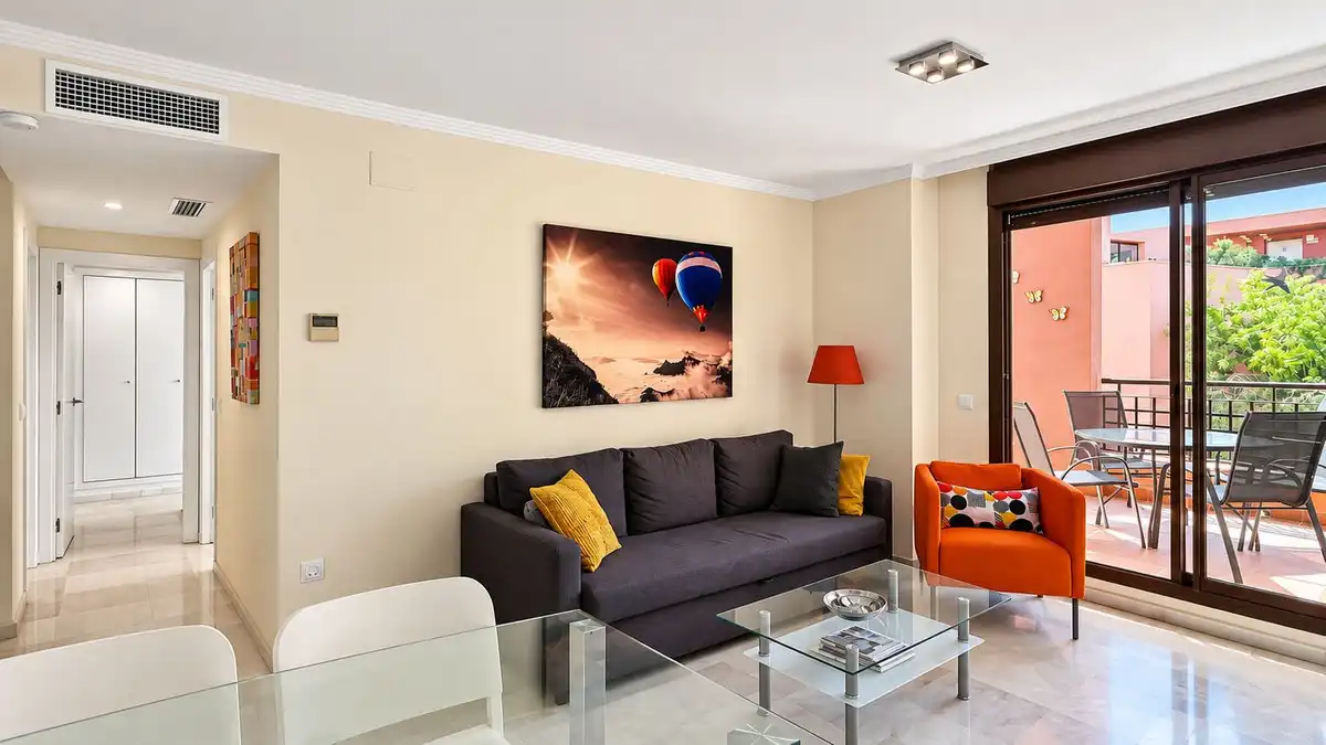 Apartment with pool for sale in Hipódromo - Cerrado del Águila, imagen 2