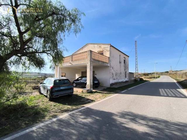 Casa-chalet en Venta en DESIERTO en Cañada del Fenollar