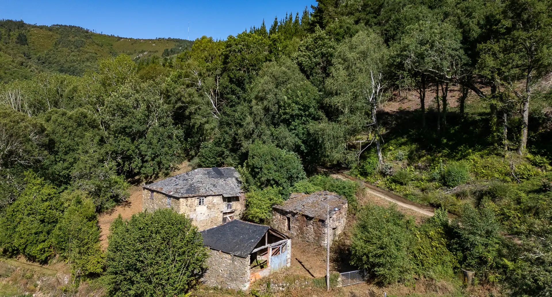 Vista exterior de Finca rústica en venda en Becerreá