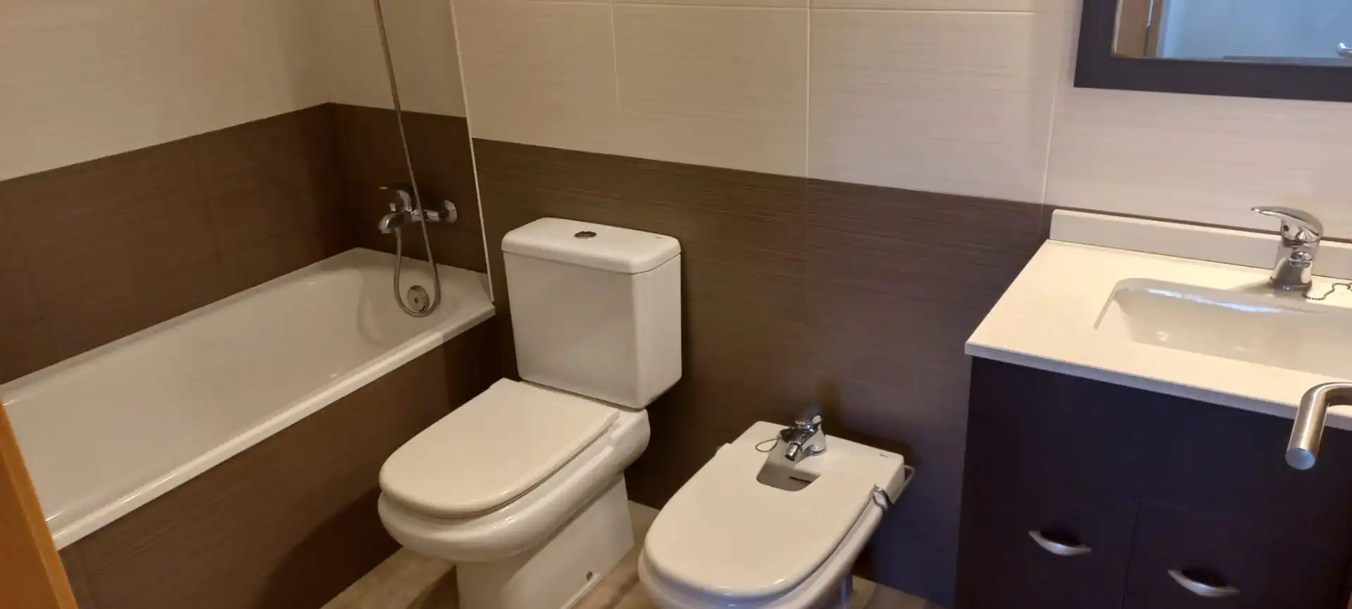 Baño de Piso en venta en Terrassa con Calefacción, Horno y Microondas