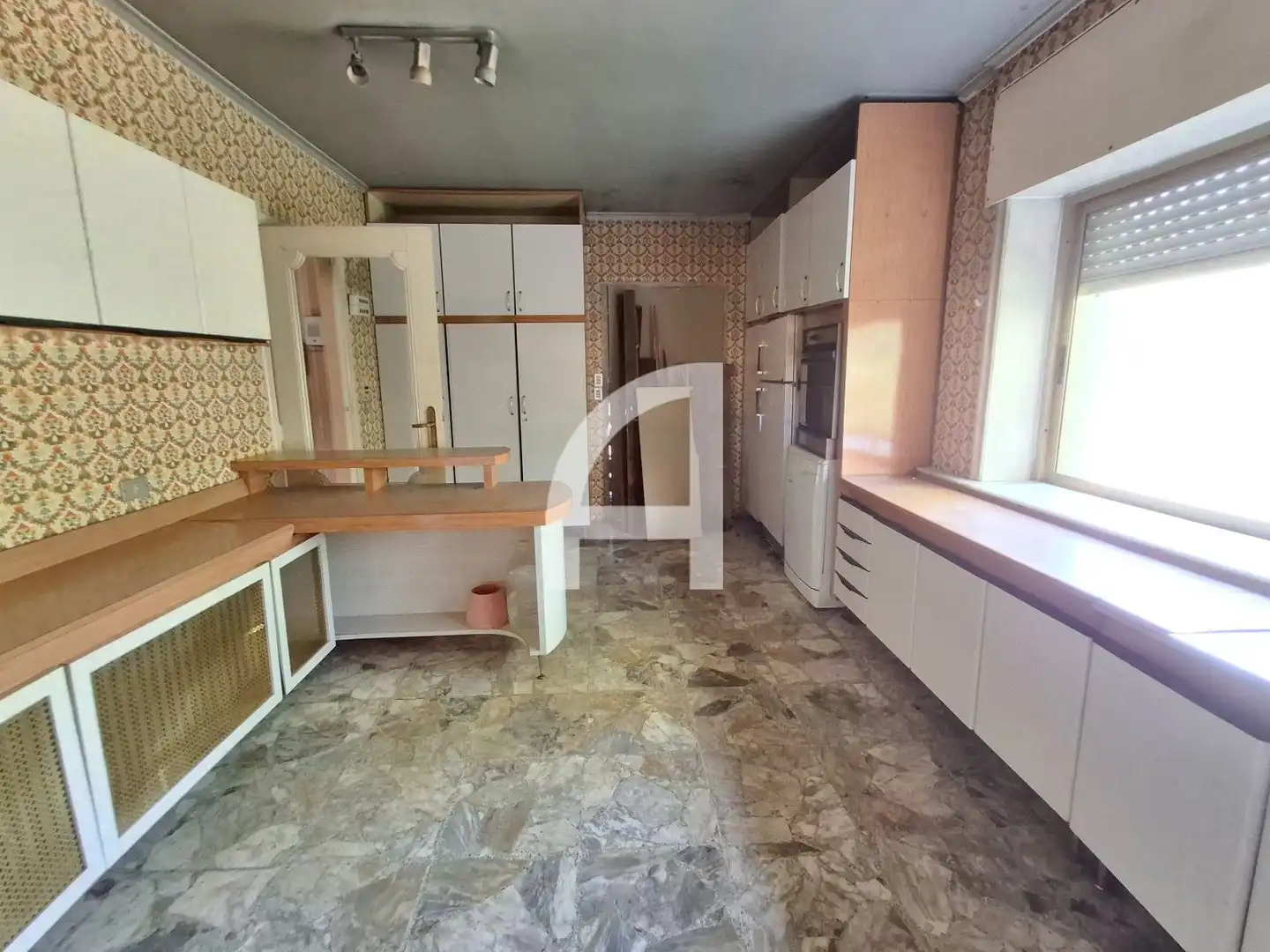 Cocina de Casa o chalet en venta en Vigo  con Calefacción y Alarma