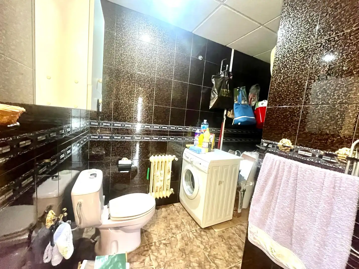 Baño de Casa adosada en venta en Fernán Caballero con Calefacción y Terraza