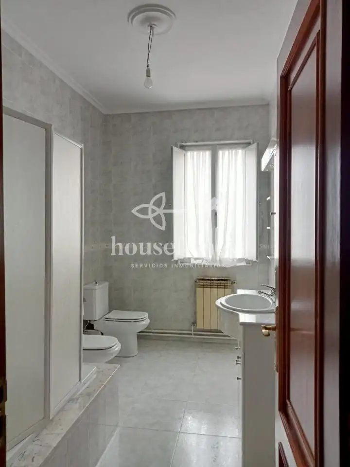 Baño de Edificio en venta en Fene