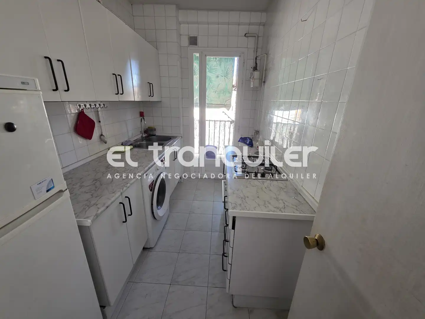 Kitchen of Flat for rent in Madrid  with Air Conditioner, Parquet flooring and Terrace