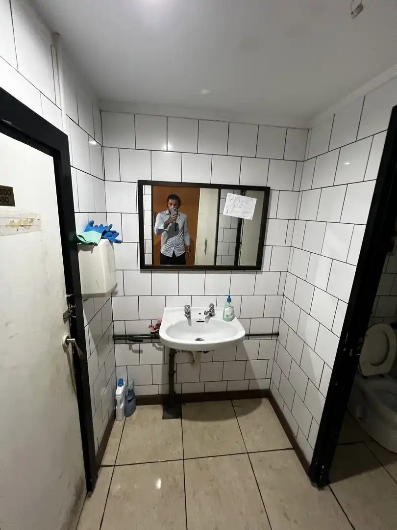 Business premises for transfer in Sants - Montjuïc, imagen 21