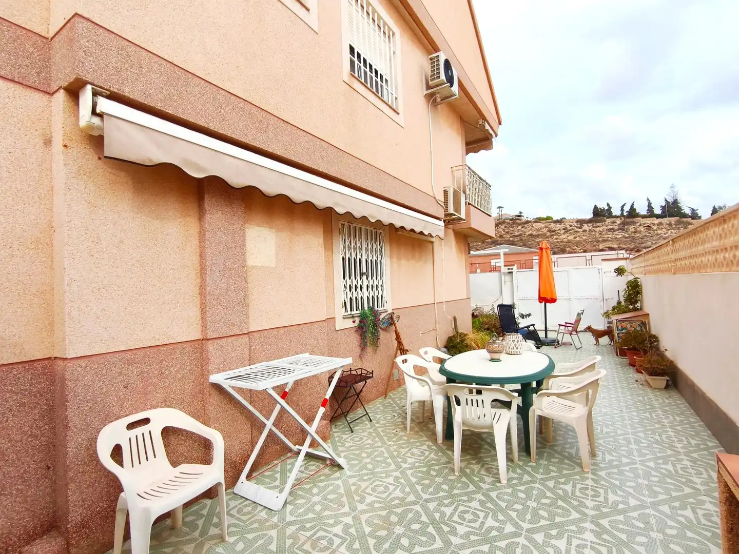 Casa aparellada amb jardí en venda a Calle SIERRA DE LA MUELA, imagen 4