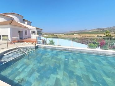 Casa con jardín en venta en Calle Cuco