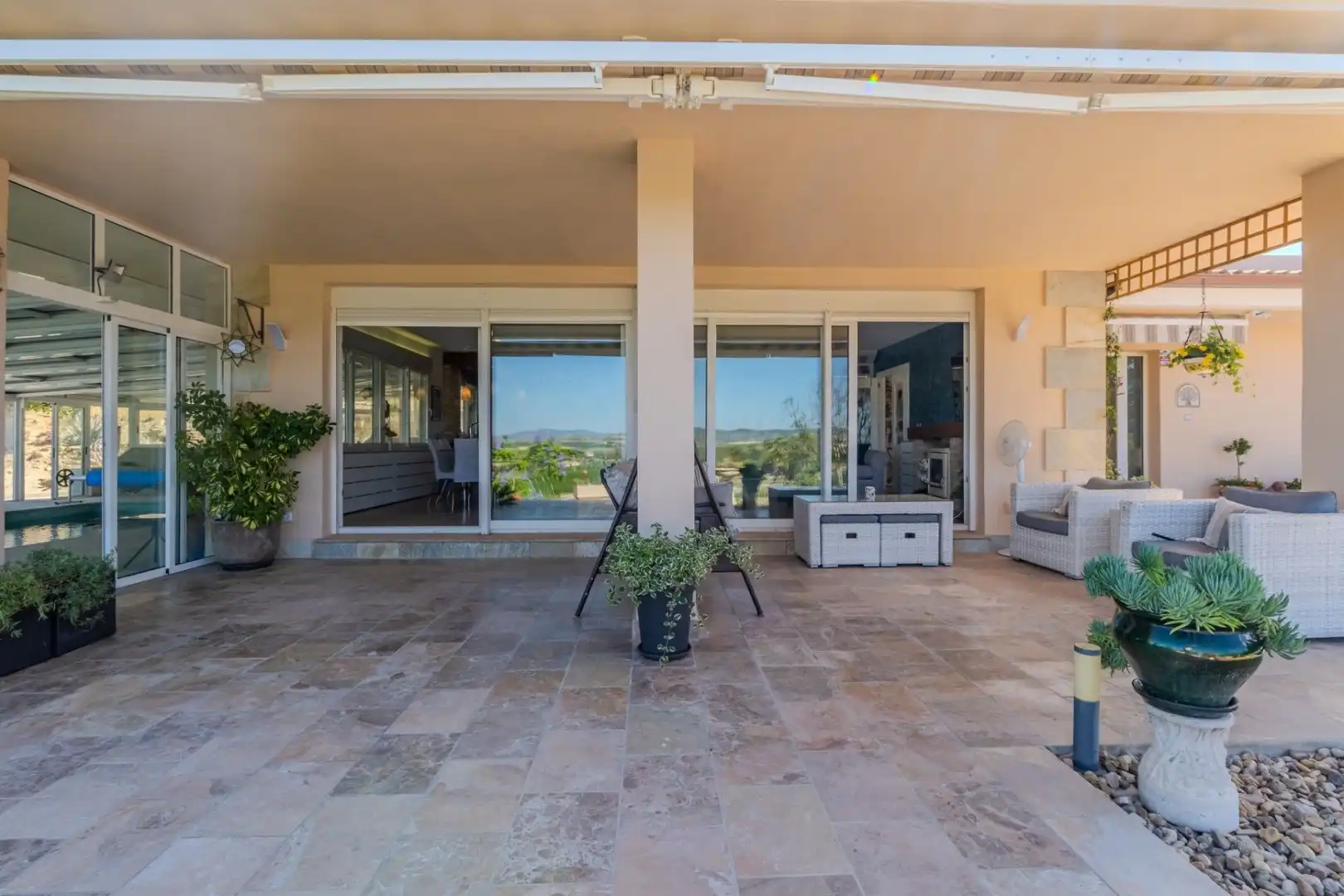 Terrassa de Finca rústica en venda en San Miguel de Salinas amb Aire condicionat, Calefacció i Jardí privat