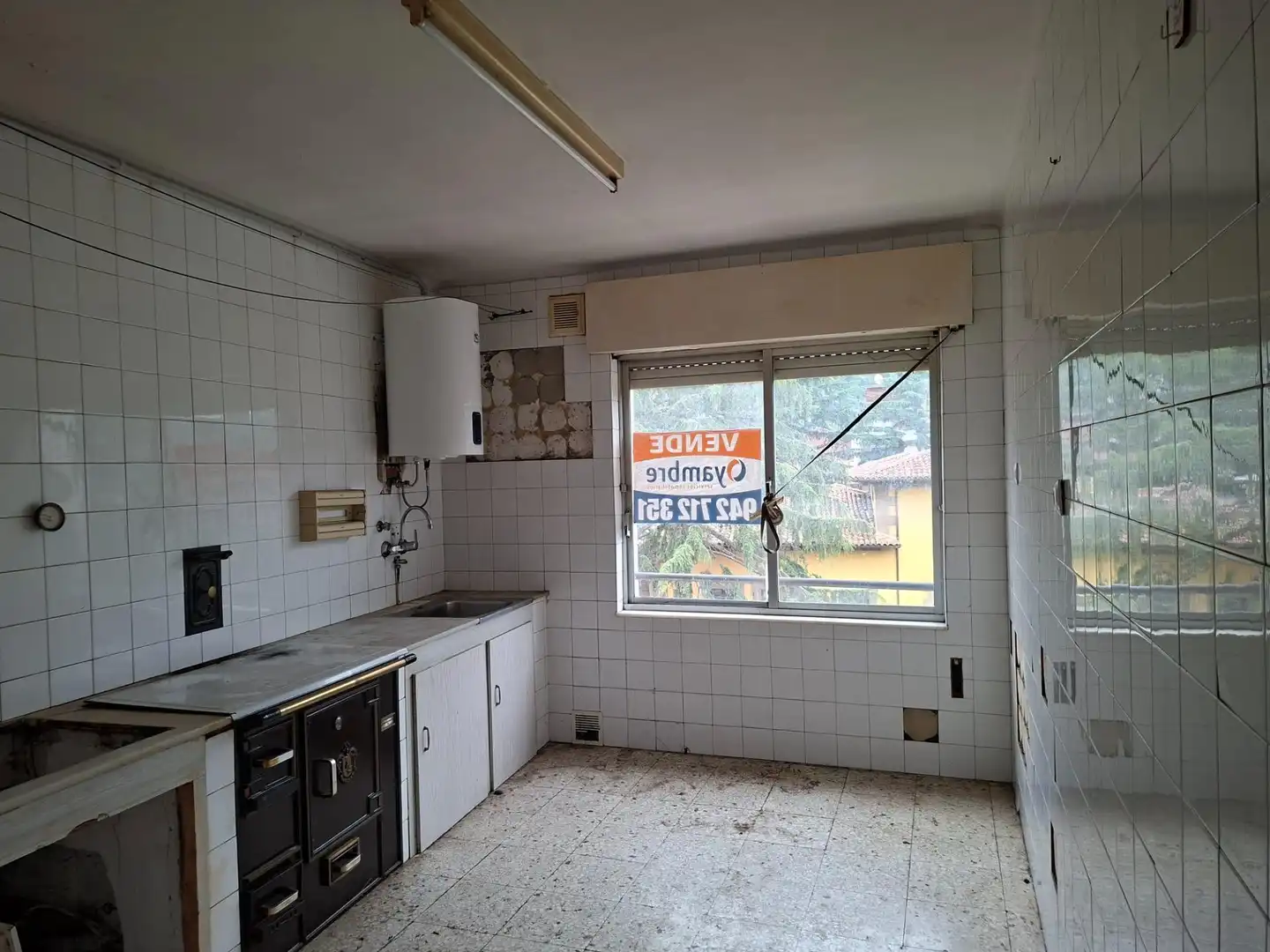 Kitchen of Apartments for sale in Lena