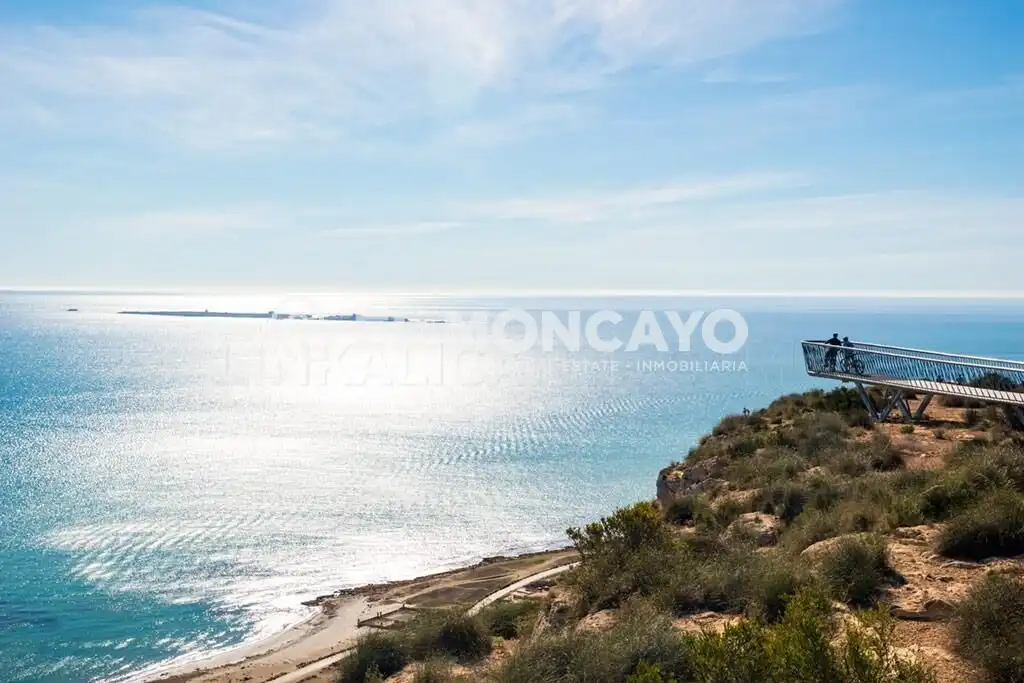 Apartamento en venta en Santa Pola con Terraza y Amueblado