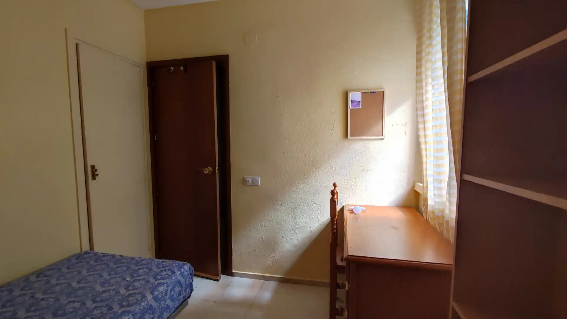 Habitación de Piso de alquiler en Córdoba con Aire acondicionado, Calefacción y Amueblado