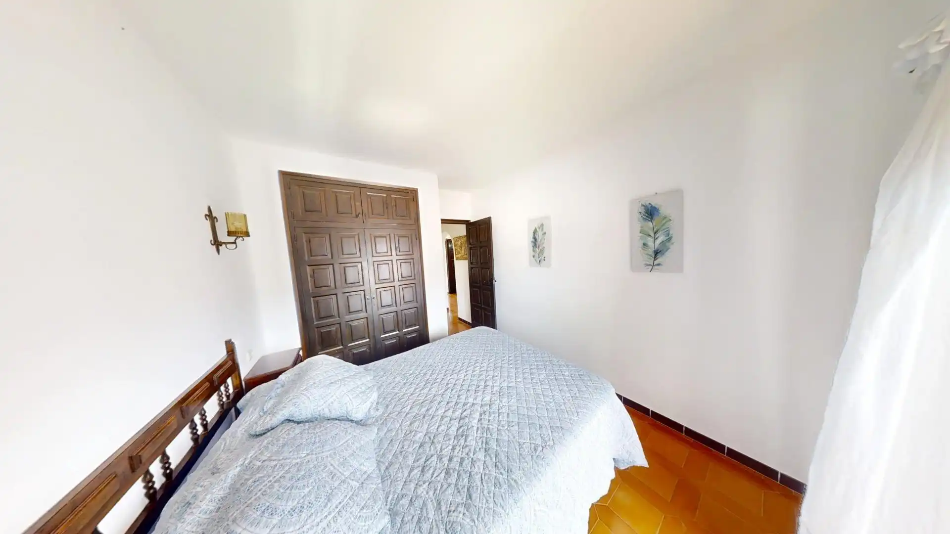 Dormitori de Apartament en venda en Empuriabrava amb Jardí privat, Terrassa i Moblat