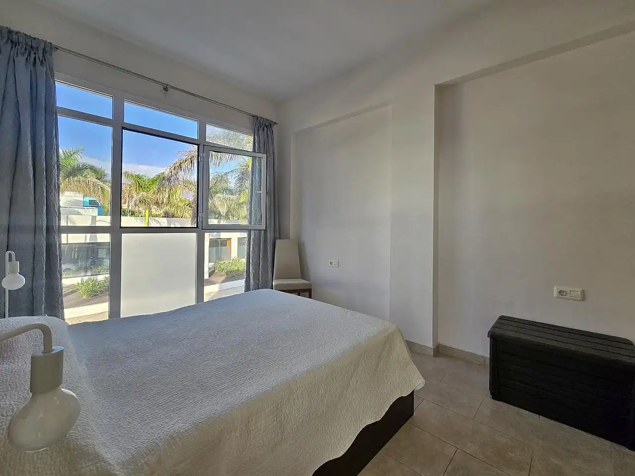 Habitación de Dúplex de alquiler en Adeje con Aire acondicionado, Terraza y Amueblado