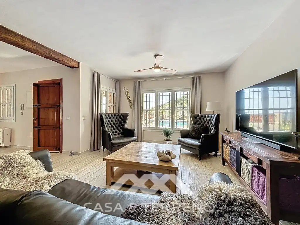 Sala d'estar de Casa o xalet en venda en Alcaucín amb Aire condicionat, Terrassa i Piscina