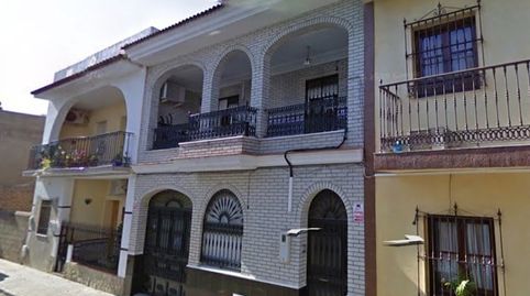 OPORTUNIDAD UNICA, Gran adosado en Alcala del Rio Una Gran Casa o Dos Viviendas Independientes en Zona Prime, 212 m2 en zona Centr