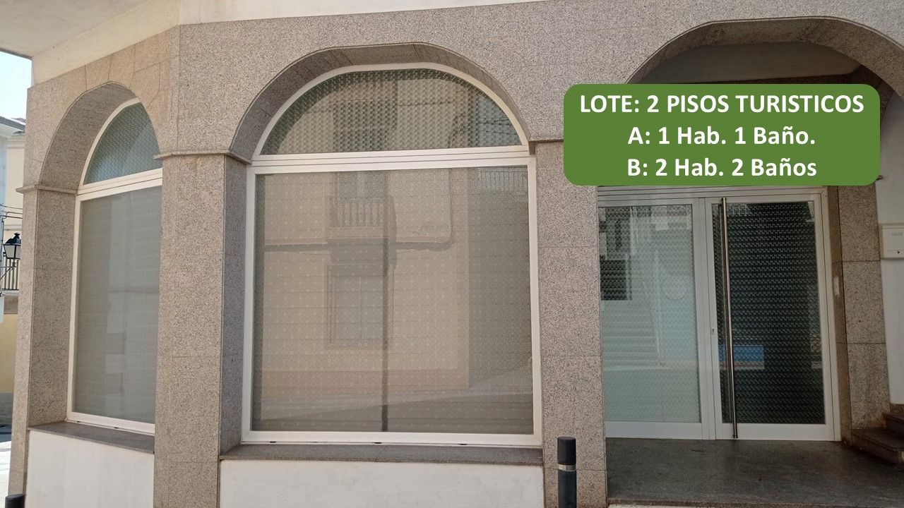 Pis en venda en Foz amb Moblat, Forn i Rentadora
